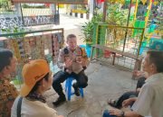 Tanpa Jarak dengan Warga, Bhabinkamtibmas Kebon Kosong Bangun Kebersamaan Ciptakan Lingkungan Kondusif