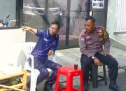 Sambangi Pos Kamling RT 17/RW 04, Bhabinkamtibmas Bendungan Hilir Ajak Warga Peduli Keamanan Lingkungan
