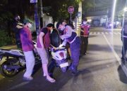 Jaga Jakarta Tetap Aman dan Sehat, Polsek Johar Baru Gelar Operasi Cipta Kondisi dan Bagikan Masker
