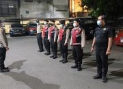 Peduli Masyarakat, Polsek Metro Tanah Abang Bagikan Masker dalam Mitigasi Dampak Abu Vulkanis