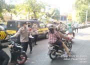 Polsek Senen Bagikan 1.200 Masker ke Warga Antisipasi Abu Vulkanik Anak Krakatau