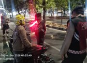 Cegah Kejahatan Dini Hari, Polisi Gelar Razia dan Patroli Cipta Kondisi di Johar Baru
