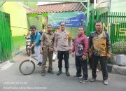 Polisi Sambangi MTsN 9 Johar Baru, Pantau Siswa Saat Jam Pulang Sekolah