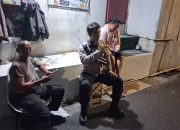 Patroli Dini Hari, Bhabinkamtibmas Kartini Sambangi Satkamling