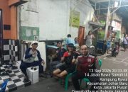 Unit Samapta Patroli Jalan Kaki, Pastikan Kamtibmas Johar Baru Tetap Kondusif