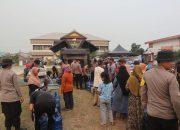 Polres Ketapang Dukung Penyaluran 12 Ribu Liter Air Bersih, 117 KK Terima Bantuan