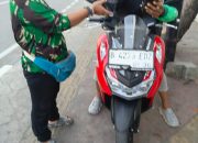 Wartawati Tajukreportase.com Berikan Sarapan Pagi dan Edukasi kepada Ojol