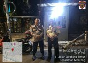 Menjelang Pagi, Bhabinkamtibmas dan Satkamling Menteng Tetap Berjaga Antisipasi Tawuran dan Kejahatan