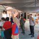 Bantuan Pangan Bulog Disalurkan, Polsek Johar Baru Pastikan Distribusi di Kampung Rawa Berjalan Lancar