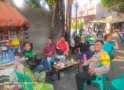 Bhabinkamtibmas Pantau Warga yang Diamankan Usai Demo Agustus