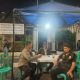 Jaga Kebersamaan dan Keamanan, Bhabinkamtibmas Kebon Kacang Sambangi Poskamling RW 09