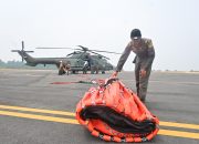 Personel TNI AU pastikan Heli Caracal H225M dengan kondisi Prima Hadapi Karhutla Riau
