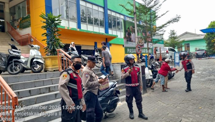 Sore Hari, Polsek Johar Baru Gelar Patroli Mobile Antisipasi Gangguan Kamtibmas