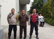 Panit Samapta Pimpin Pengamanan Misa Minggu, Polsek Sawah Besar Pastikan Ibadah Berjalan Aman
