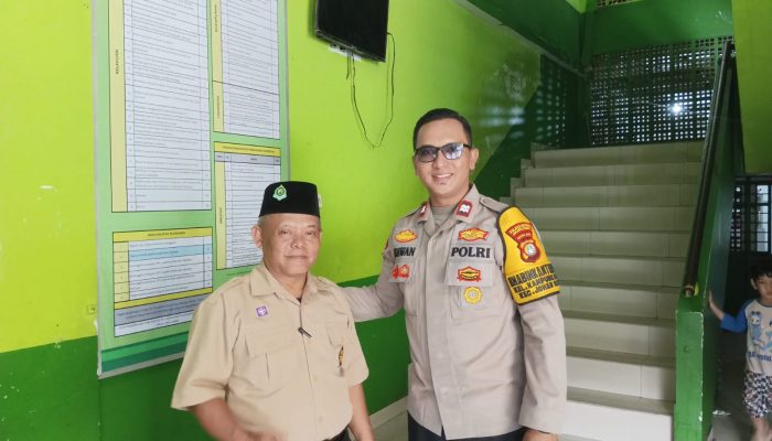 Pantau MTsN 9 Johar Baru, Polisi Ajak Pelajar Jauhi Narkoba dan Tawuran