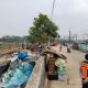Bhabinkamtibmas Bersama Tiga Pilar Kebon Melati dan Pemkot Jakpus, Penertiban Bangunan Liar di Sepanjang KBB Berlangsung Kondusif