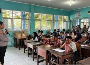 Polda Papua Tengah edukasi pelajar cegah perundungan siber