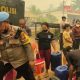 Polres Kubu Raya salurkan enam ton air ke Dusun Teluk Lais
