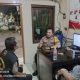 Tengah Malam, Bhabinkamtibmas Sambangi Poskamling Kampung Rawa Cegah Gangguan Keamanan