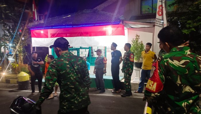 Polsek Duren Sawit dan Koramil 08/Duren Sawit Jakarta Timur Patroli Malam Minggu Antisipasi Tawuran dan Kenakalan Remaja