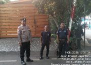 Perkuat Sinergi Keamanan, Bhabinkamtibmas Johar Baru Sambangi Petugas Keamanan RW 01