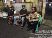 Pererat Silaturahmi, Bhabinkamtibmas Johar Baru Koordinasi Kamtibmas Bersama Warga RW 04
