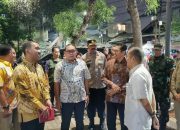 Wali Kota Jakarta Pusat Silaturahmi dengan Warga Galur, Kapolsek Johar Baru Perkuat Sinergi Tiga Pilar
