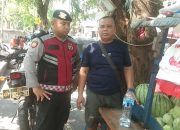 Patroli Jalan Kaki dan Imbauan Kamtibmas, Polsek Johar Baru Ajak Warga Waspadai Kejahatan