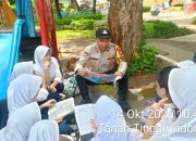 Polri Bersama Masyarakat, Bhabinkamtibmas Tanah Tinggi Dampingi Siswa SMP Al Jihad Belajar Kelompok