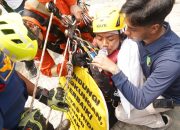 Utamakan Keselamatan, Polres Metro Jakarta Pusat Kedepankan Pelayanan Humanis kepada Aktivis Greenpeace di Bundaran HI