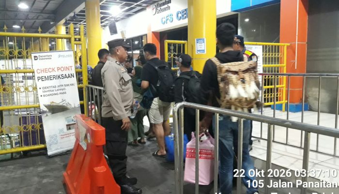 Polres Pelabuhan Tanjung Priok Laksanakan Pelayanan dan Pengamanan Embarkasi Kapal KM. Gunung Dempo