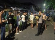 Imbau Remaja Tak Berkumpul hingga Larut Malam, Bhabinkamtibmas Tanah Tinggi Ajak Jaga Ketertiban