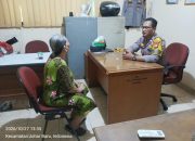 Respons Aduan Warga Lansia, Bhabinkamtibmas Polsek Johar Baru Fasilitasi Mediasi Dugaan Penipuan Jual Beli HP