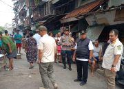 Sinergi Tiga Pilar, Polsek Johar Baru Bersama Kelurahan dan Satpol PP Tata Lingkungan Rusun Tanah Tinggi